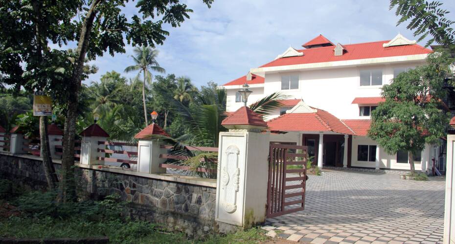 Thachamparambil Residency, Alleppey 5